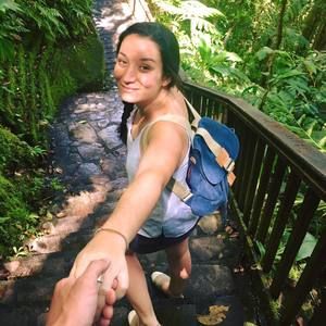 Meet your Posher, Agathe